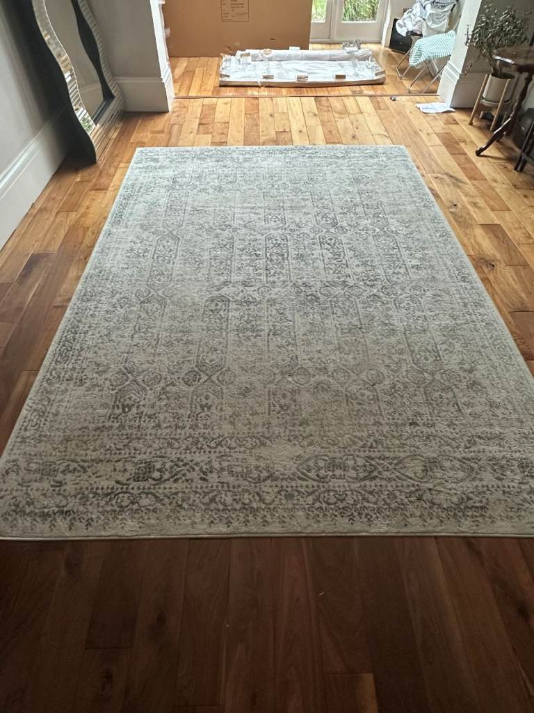 Rug
