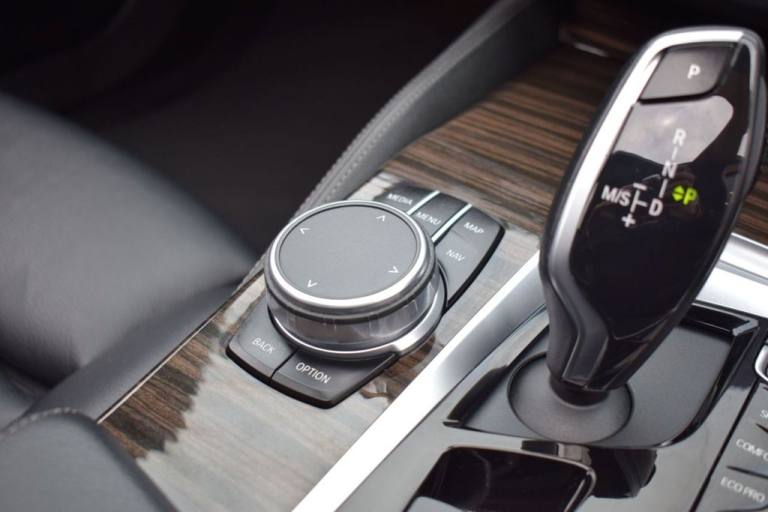 2018 Y BMW 5 SERIES 3.0 530D M SPORT TOURING 5DR DIESEL AUTO EURO 6 (S/S) (265 P