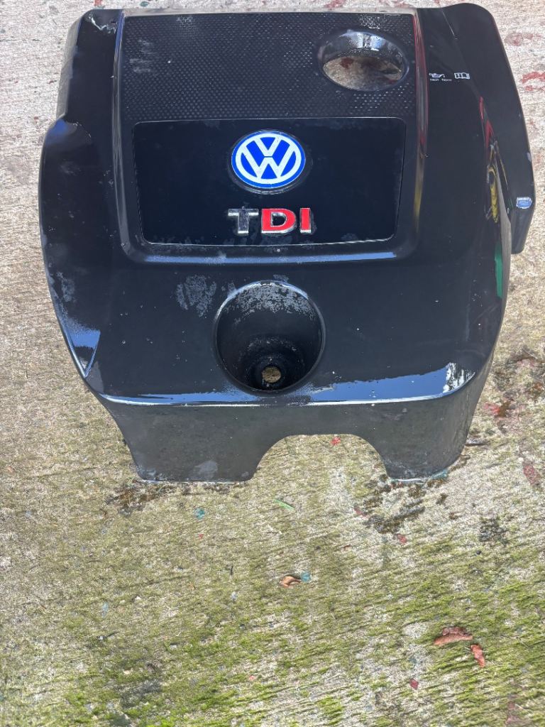 Mk4 Golf engine cover