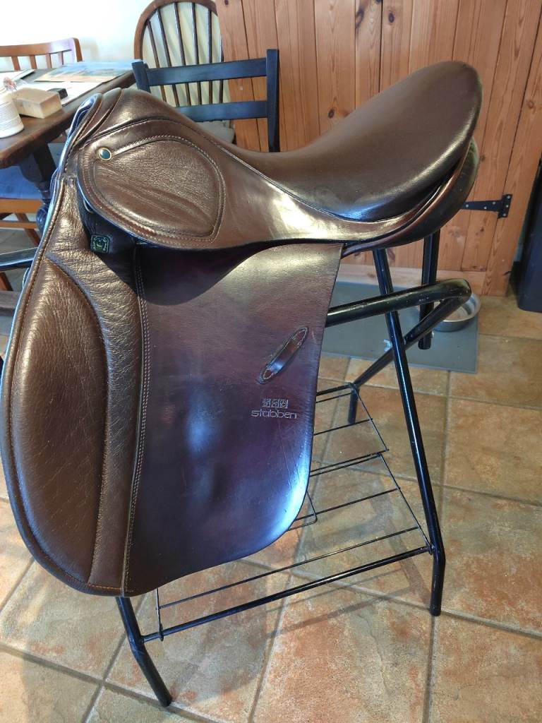 Stubben Sandica VSD brown 17.5 medium saddle