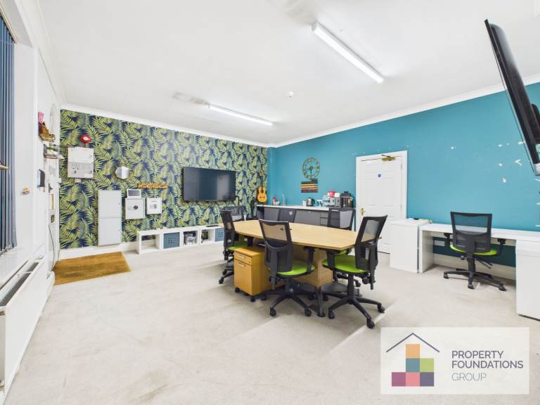 Vibrant & Creative Office / Meeting Space – Ready for Immediate Use