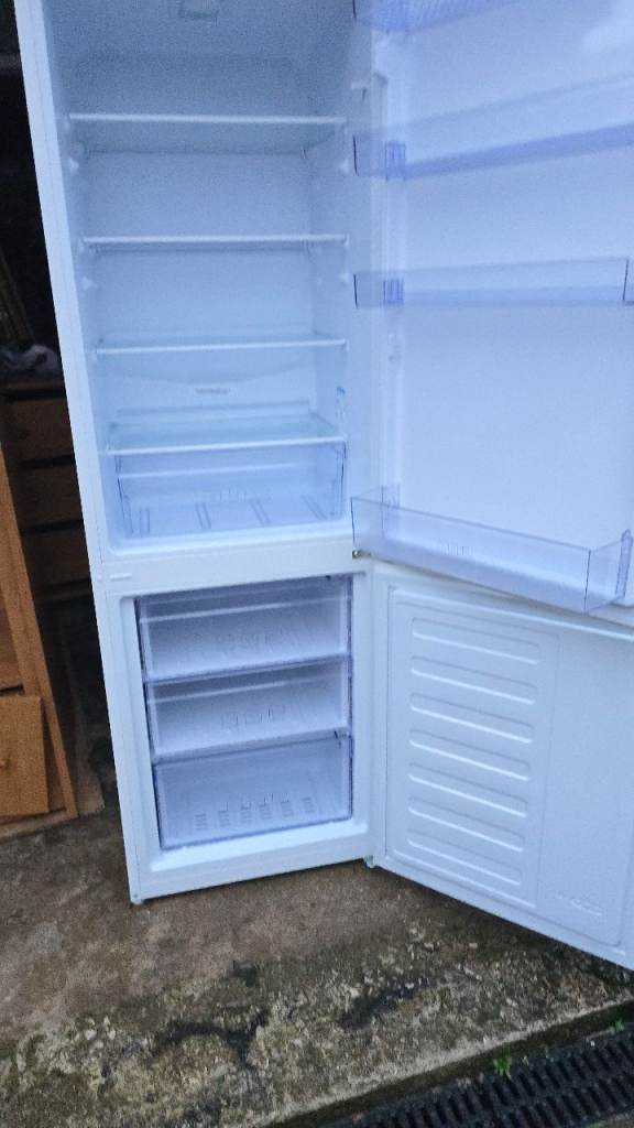 Beko Fridge Freezer  - Great Condition  - Can deliver locally from £7