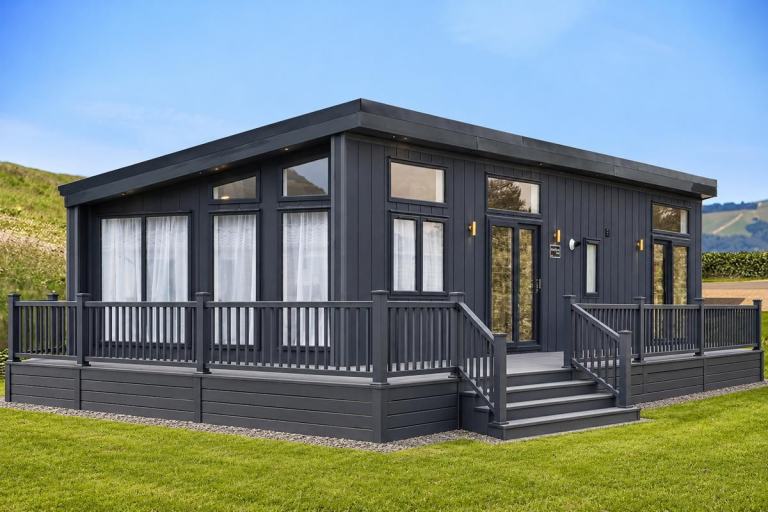 NEW Sunrise Belgravia Lodge 43x14.5 | BS3632 Residential Mobile Home | OFF SITE