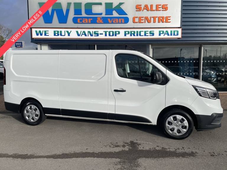 2022 Renault Trafic LL30 Blue dCi 130 Business+ Van PANEL VAN DIESEL Manual