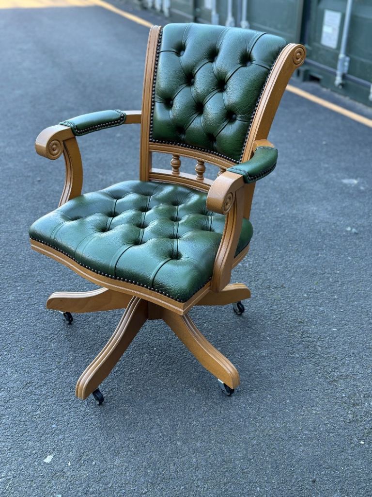 Viscount Carver Leather Chesterfield Office Chair