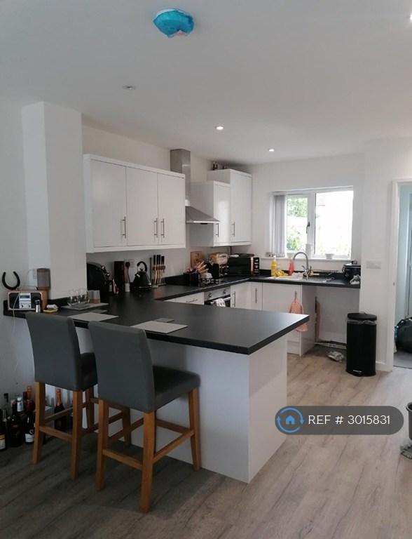 2 bedroom house in Leicester Road, Lutterworth, LE17 (2 bed) (#3015831)