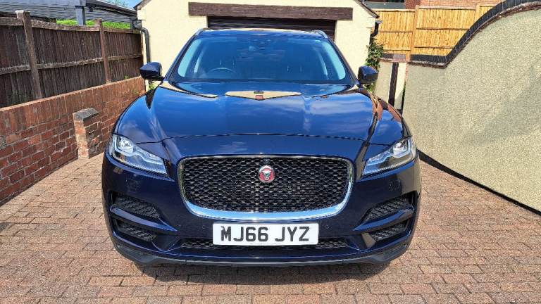  JAGUAR F-PACE 2.0 D 180 AWD PORTFOLIO - 5 doors