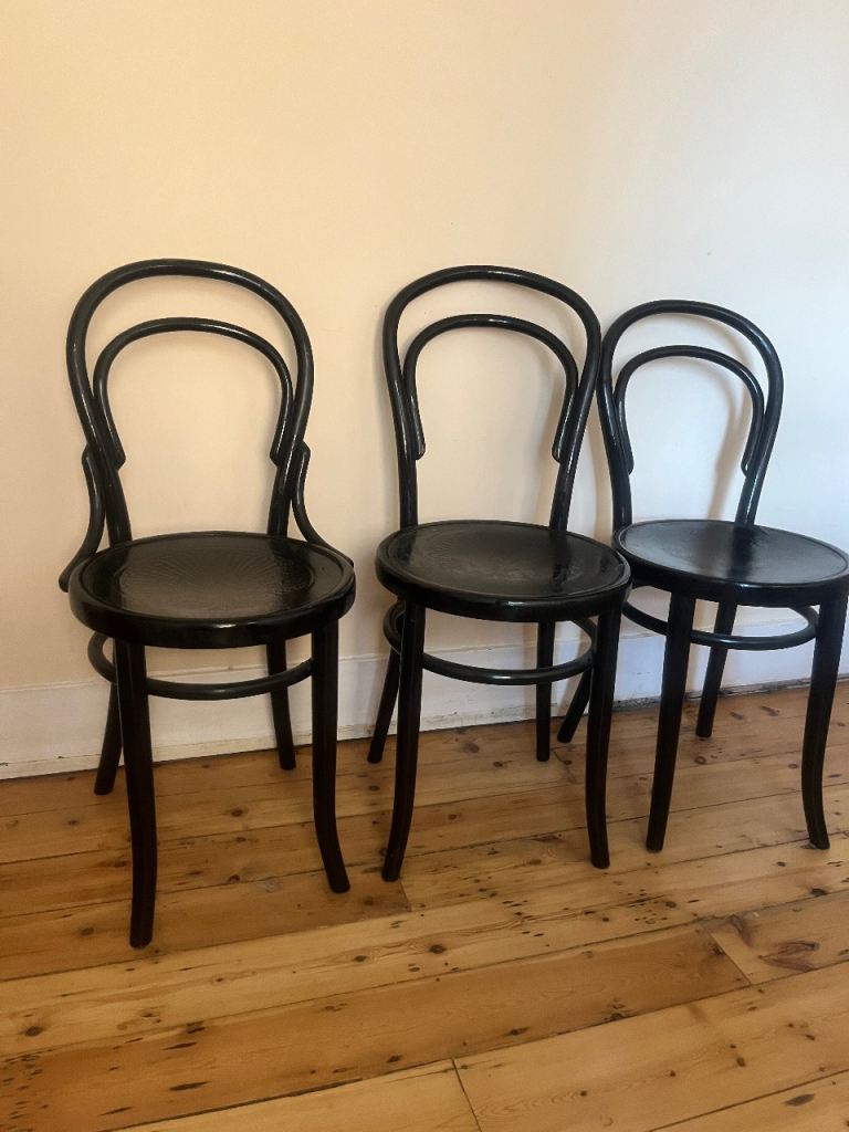 Set of 3 vintage bistro / bentwood chairs 