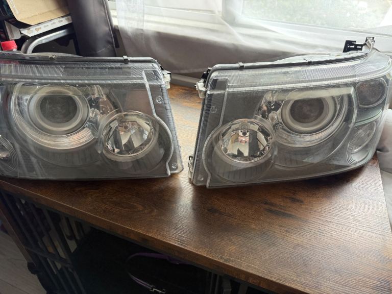 Range Rover sport headlights 