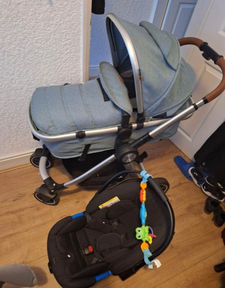 Panorama XT Travel System Pram