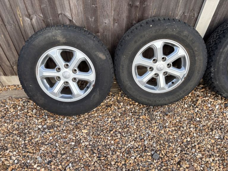 Mitsubishi L200 alloy wheels