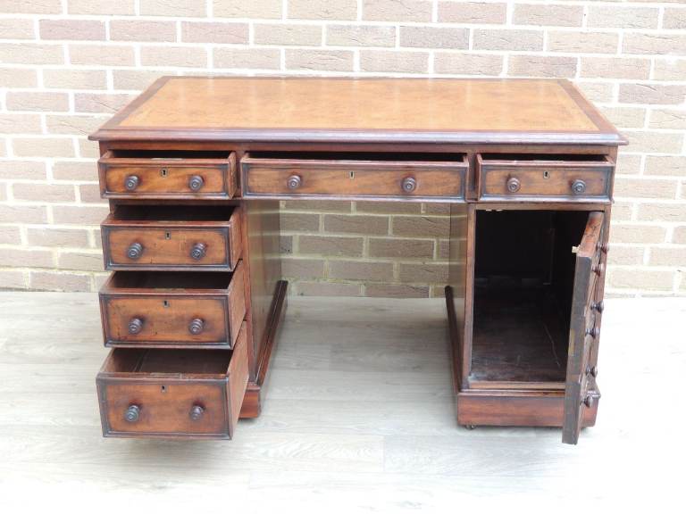 Antique Victorian Pedestal Desk (UK Delivery)