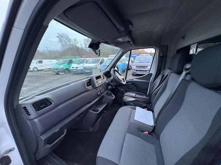 2022 Renault Master Master 35 LWB CHASSIS CAB DIESEL Manual