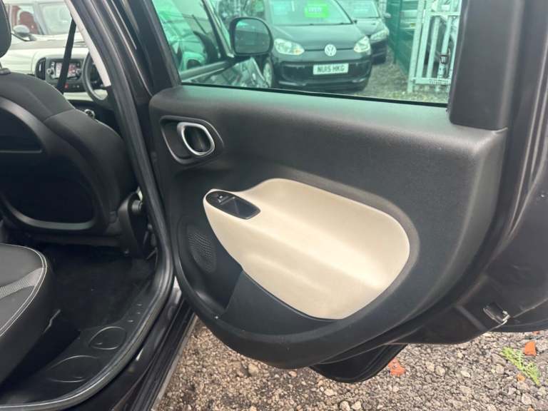 FIAT 500L 1.4 500l Trekking 1.4 95hp Trekking 2015