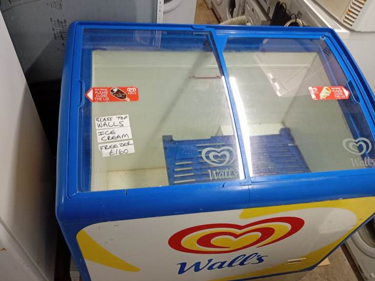 WALL'S GLASS TOP ICE CREAM FREEZER 
