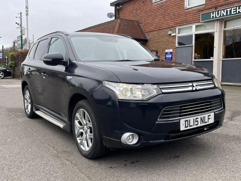 Mitsubishi Outlander Gx 2.0 Phev - Automatic - Hybrid/Electric - 2015 - Long MOT