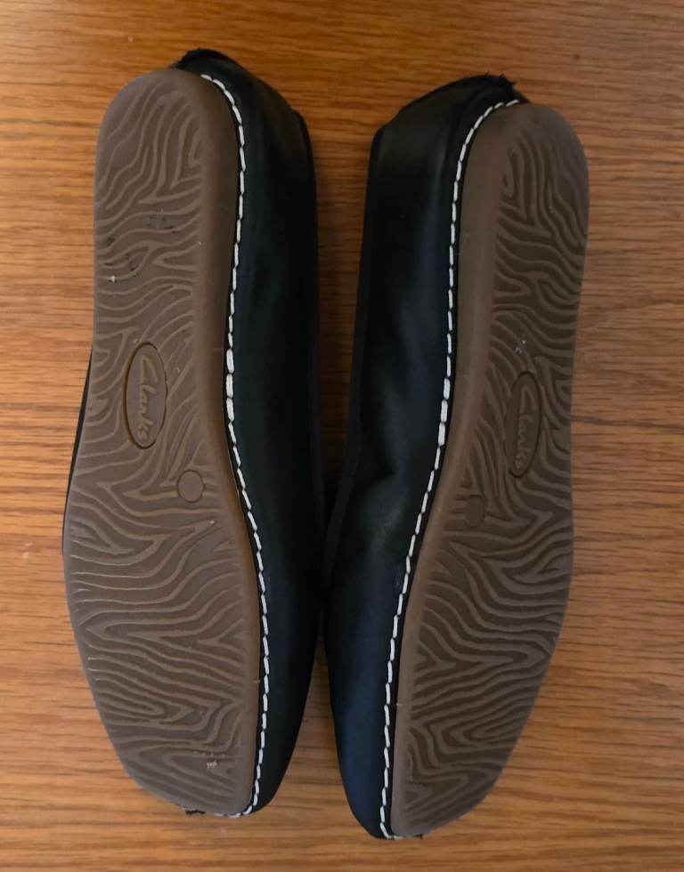 Clarks Ballerina Shoes 4.5 - Like New