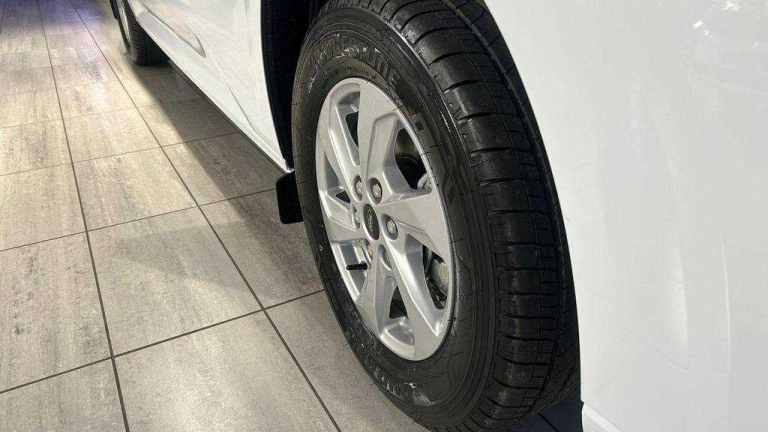  Ford Transit Custom 2.5 PHEV 232ps H1 Van Limited Auto Van Plug-In Hy Automatic