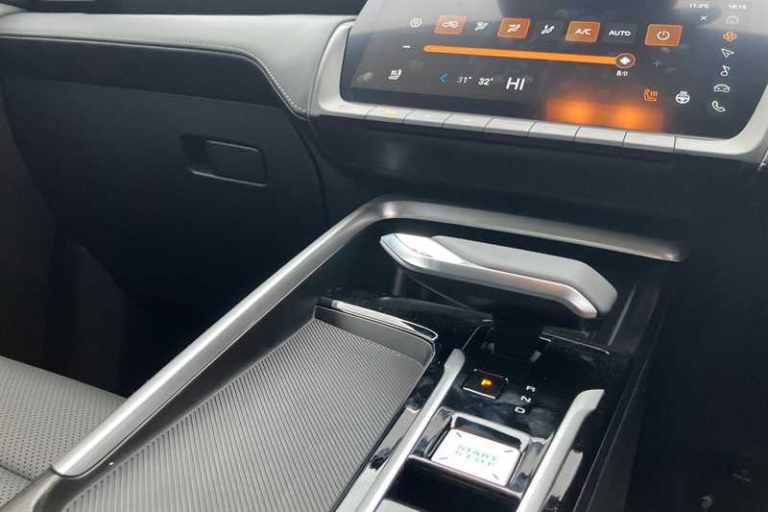 2025 MG MG ZS 1.5 Hybrid+ Trophy SUV 5dr Petrol Hybrid Auto Euro 6 (s/s) (196 ps) SUV Hybrid Auto...