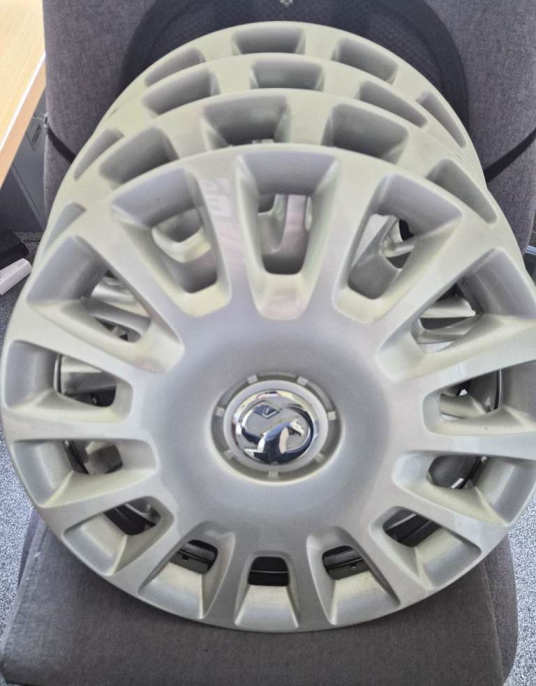 Genuine Vauxhall Corsa D 14" Wheel Trims Hub Caps x4 in set, P/N 13211853