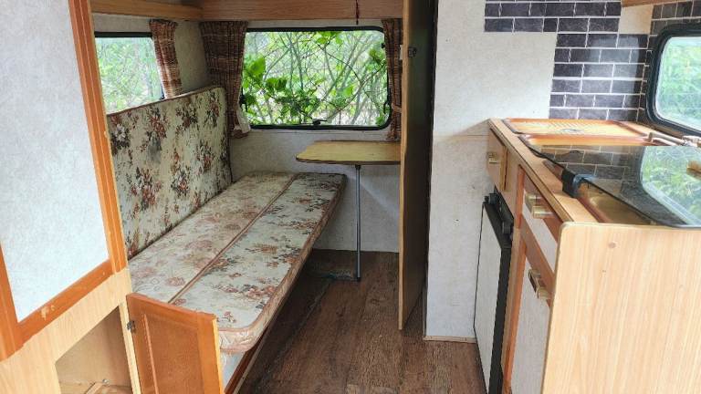 Caravan Leda