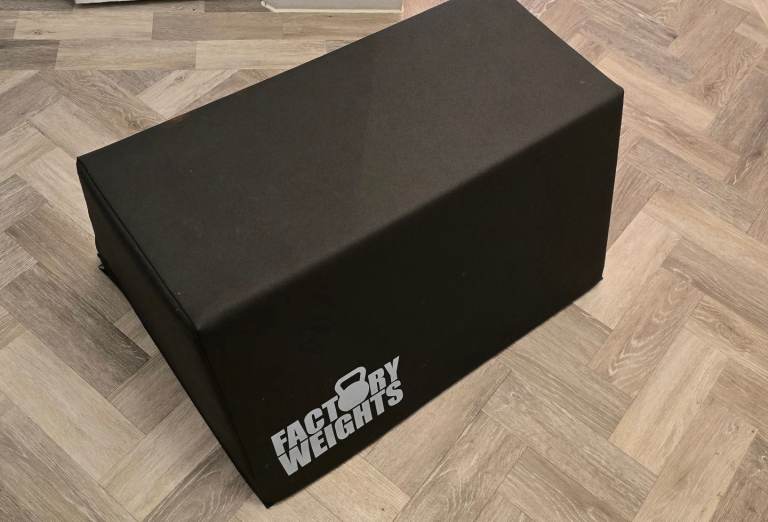 Plyo / step up / hip thrust box