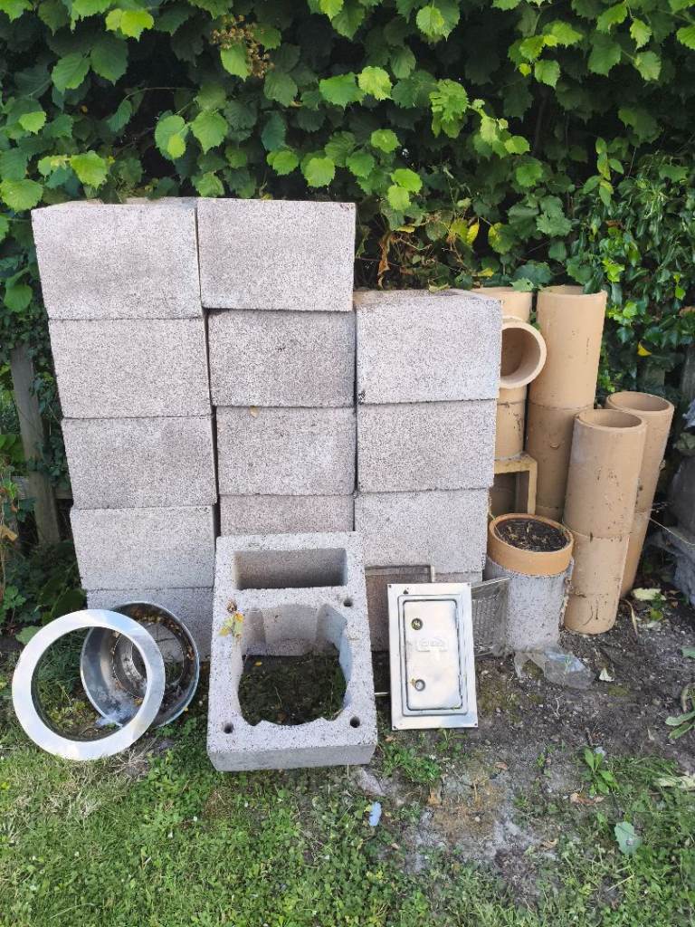 Chimney with ceramic insert