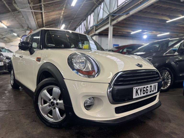 2016 MINI Hatch 1.2 One 5dr Auto HATCHBACK PETROL Automatic