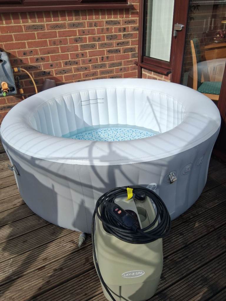 2/ 3 man hot tub
