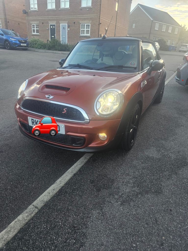 Mini, CONVERTIBLE, Convertible, 2013, Manual, 1995 (cc), 2 doors