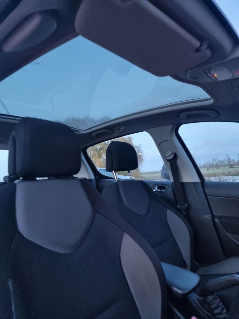 Peugeot, 308, Hatchback, 2008, Manual, 1598 (cc), 5 doors