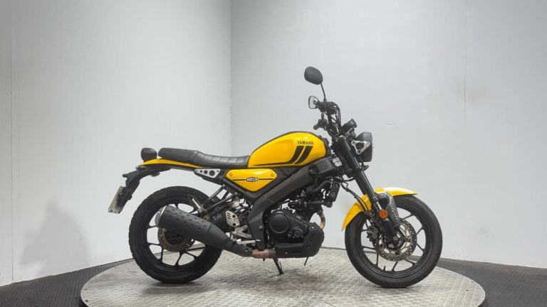 Yamaha XSR125 2021 34K 1 OWNER PROJECT BIKE SPARES OR REPAIR 125CC