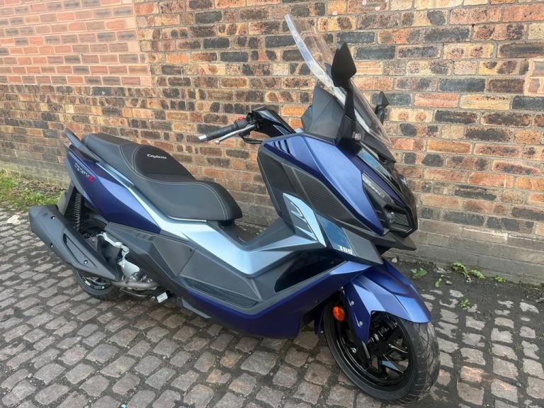 SYM Cruisym 300 Cruissym 300 Maxi Scooter, 2025, Blue, Finance, CVT Euro 5