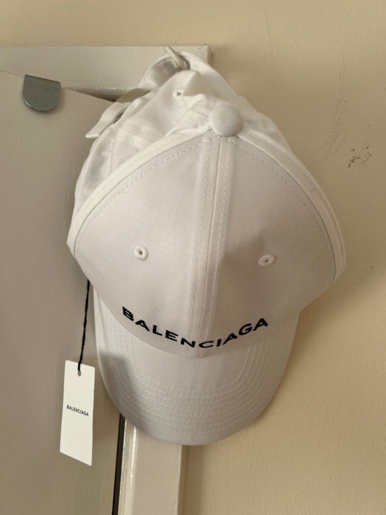 BNWT Authentic Balenciaga Cap Size Large
