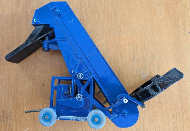 Vintage Supertoys #964 Elevator Loader by Meccano Ltd. Excellent Condition