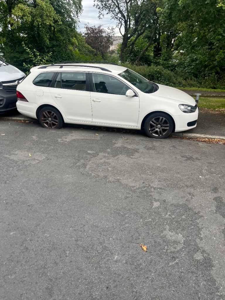 Volkswagen, GOLF, Estate, 2012, Semi-Auto, 1598 (cc), 5 doors