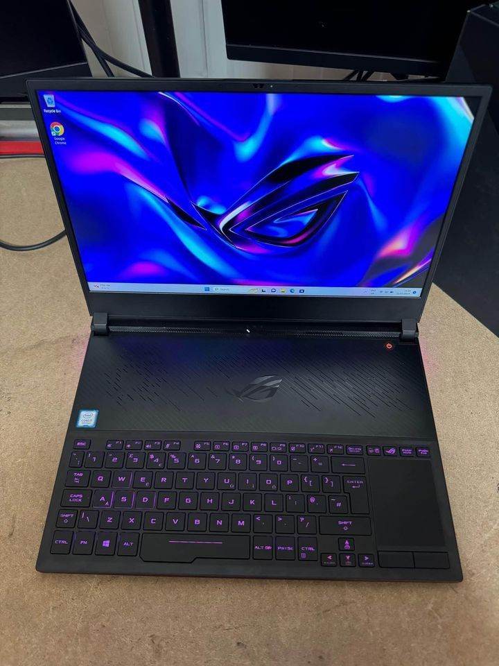 ASUS GAMING LAPTOP WITH NVIDIA RTX 2080 GRAPHICS