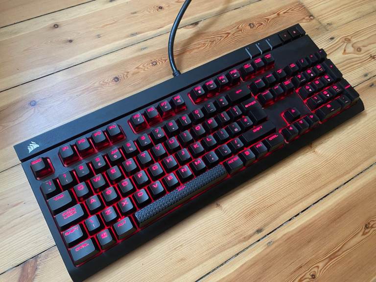 CORSAIR STRAFE RGB Mechanical Gaming Keyboard — CHERRY® MX Red (Silent) (UK)