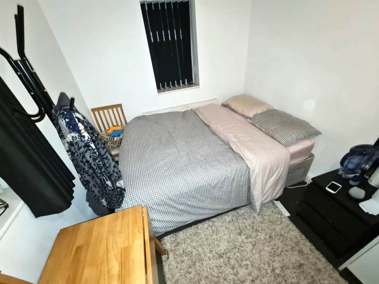 ASAP Available Ensuite Double Room All Bills Included-M33-Sale