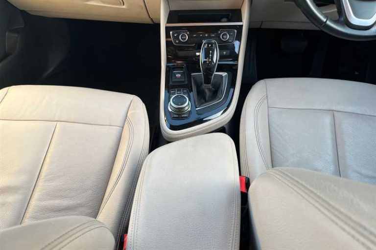 2018 BMW 2 Series 220d xDrive Luxury 5dr Step Auto HATCHBACK DIESEL Automatic