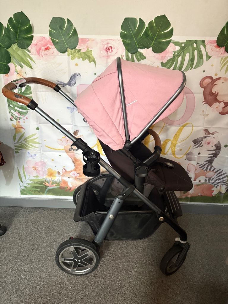 Limited edition wayfarer silver cross pushchair 