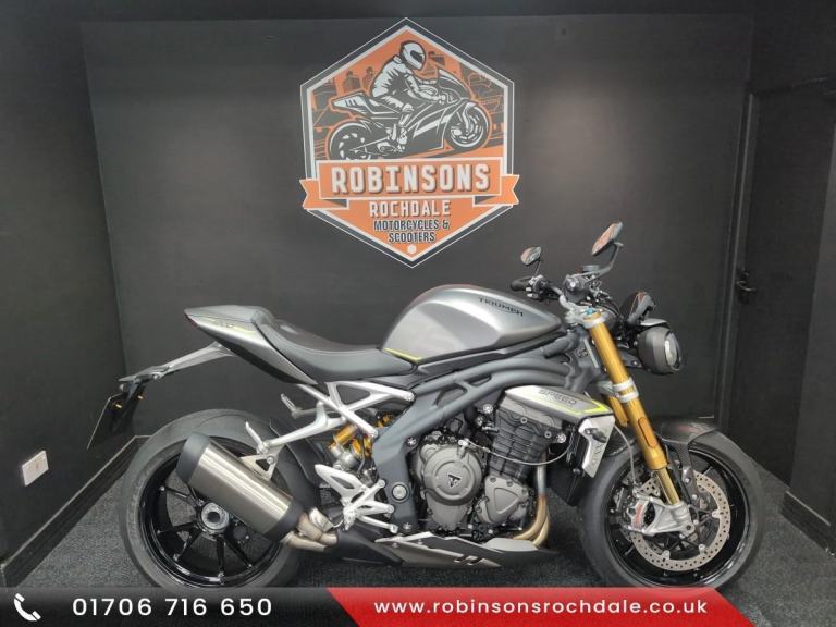 2022 71 Triumph Speed Triple 1160 RS 753 Miles