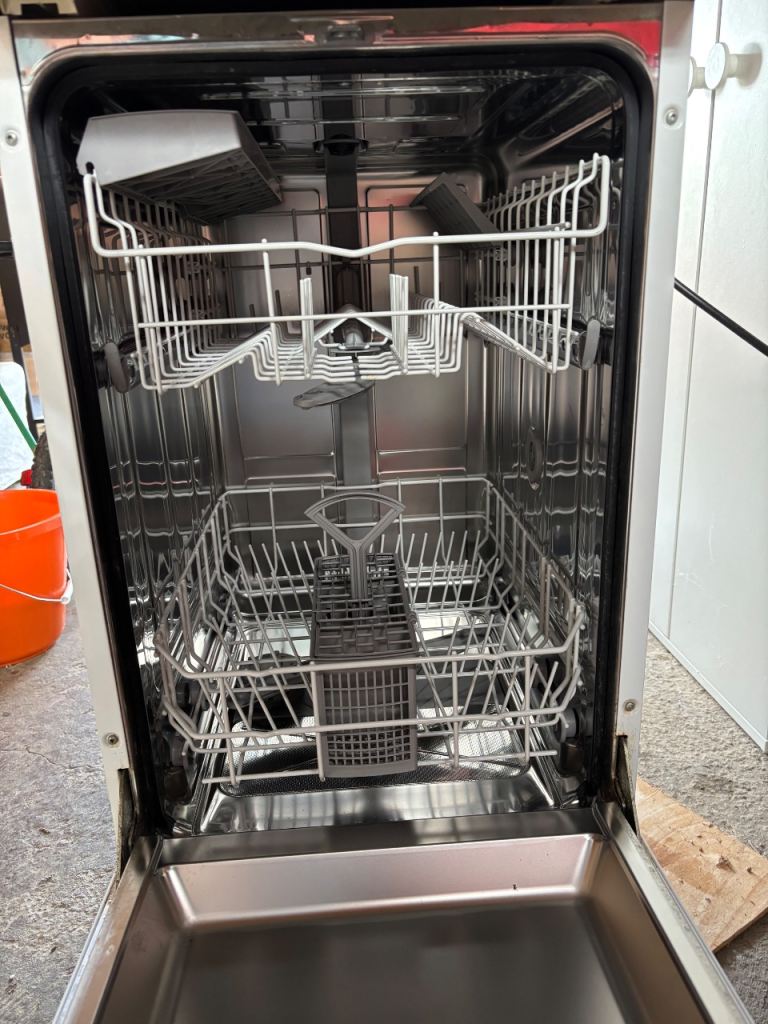 Bosch slim line dishwasher