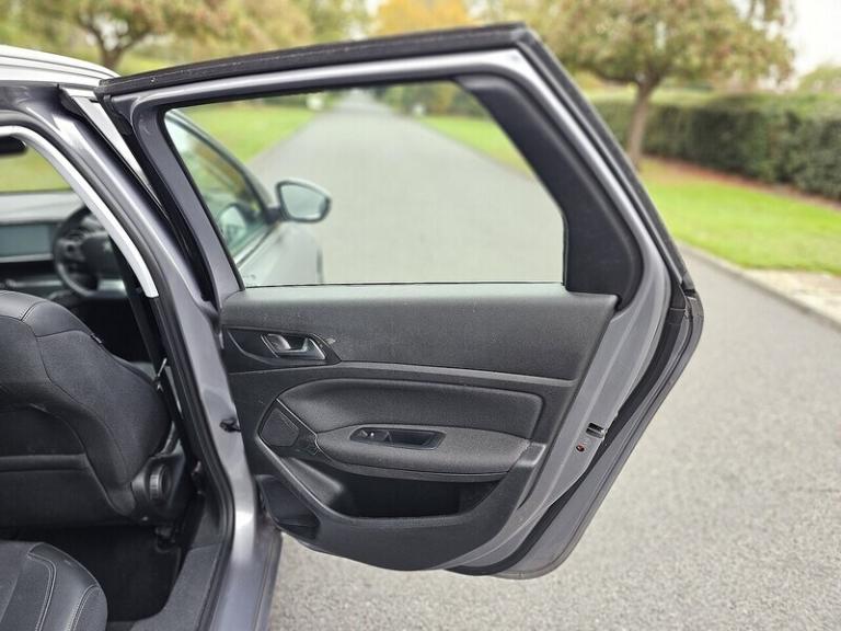 2019 Peugeot 308 SW PureTech Allure Estate Petrol Manual