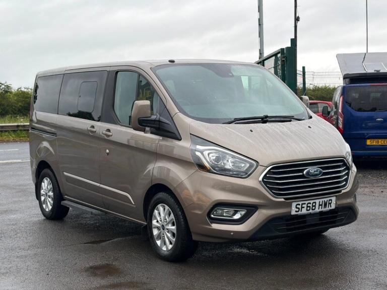 FORD TOURNEO AUTOMATIC TITANIUM 6 SEAT WITH ALLOY WHEELS AND AIRCON