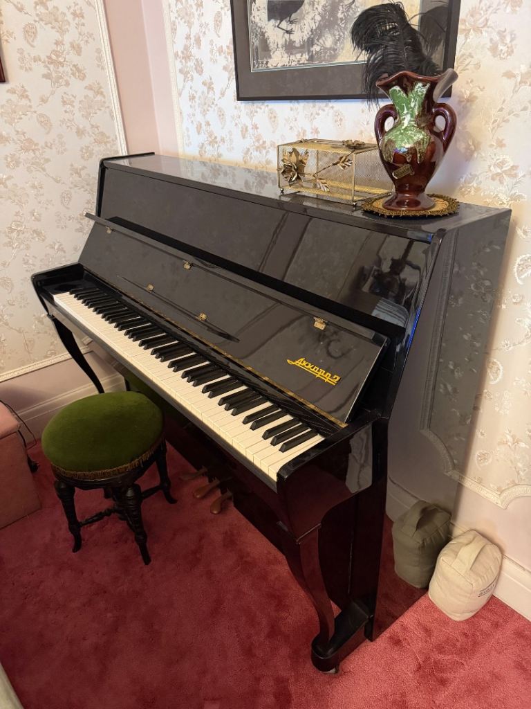 Аккорд  - Upright Piano – Black, Good Condition