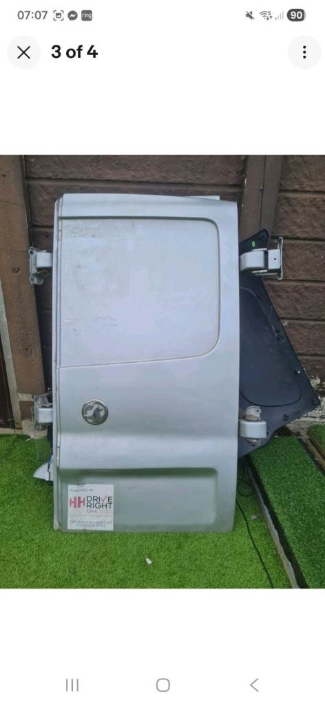 Vauxhall vivaro back doors 2015