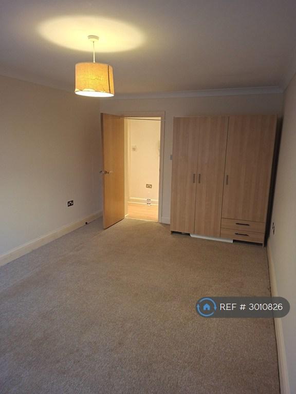 1 bedroom flat in Princess Lodge Princess Street, Luton, LU1 (1 bed) (#3010826)