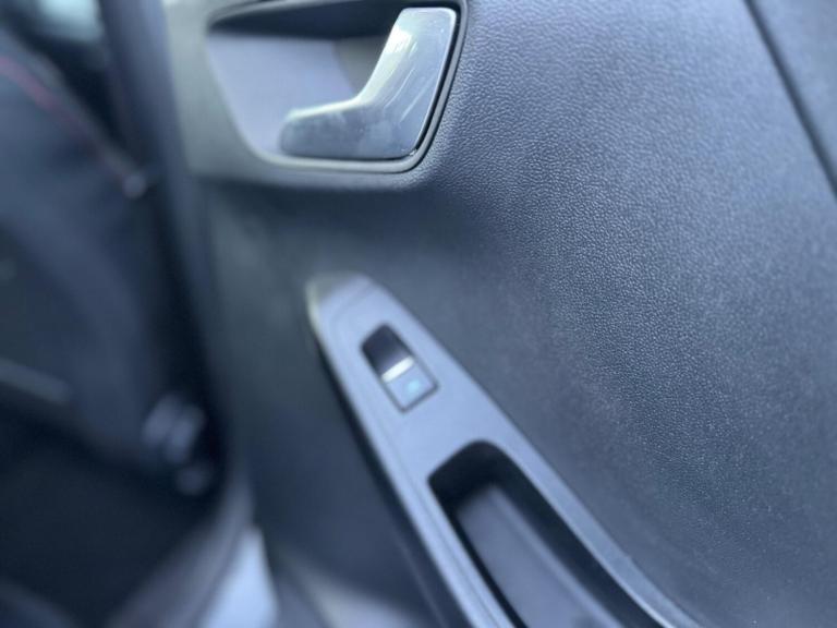 2023 Ford Puma 1.0 EcoBoost Hybrid mHEV ST-Line 5dr DCT HATCHBACK PETROL Automatic