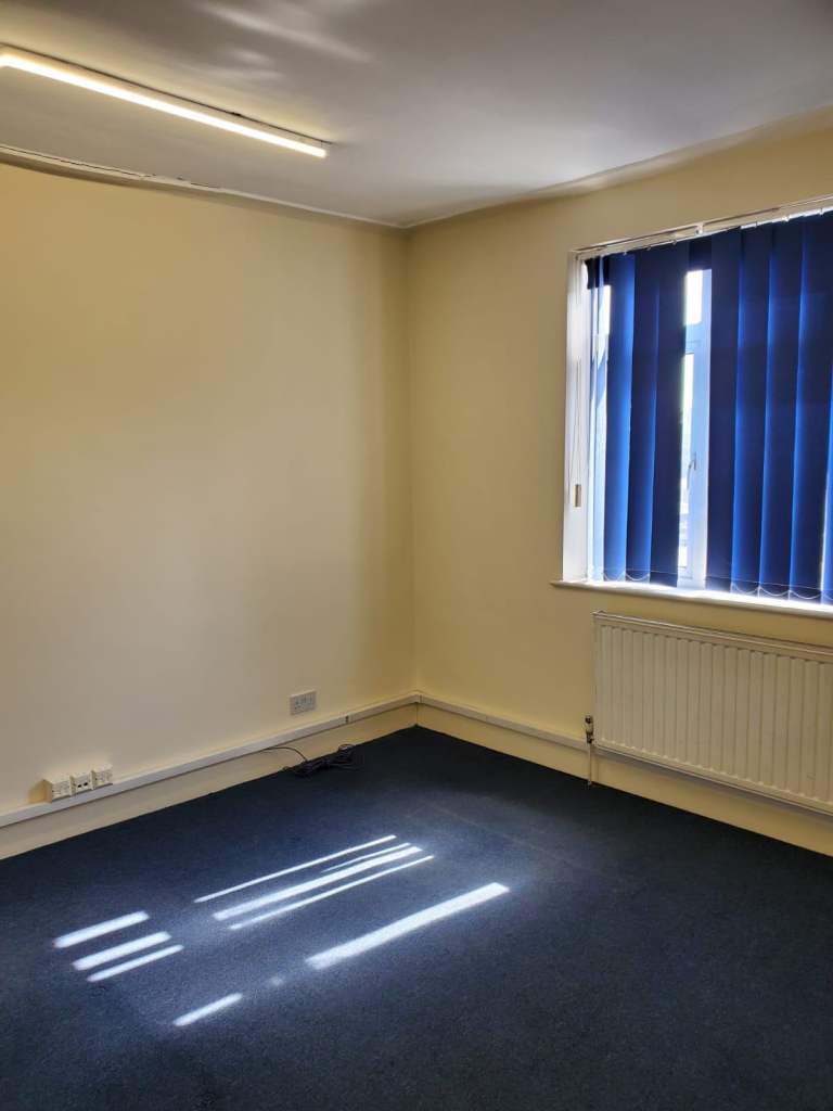 Office Suite To Let - First MONTH RENT FREE